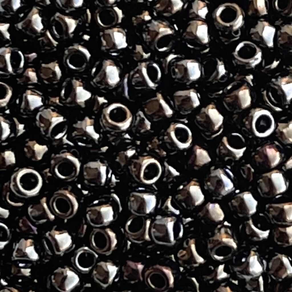 Round #8 Metallic Iris Brown