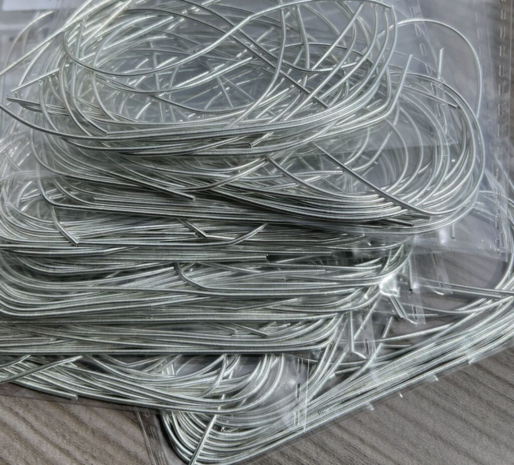 French Wire Silver - Medium (,9 mm) x 4,5 grs