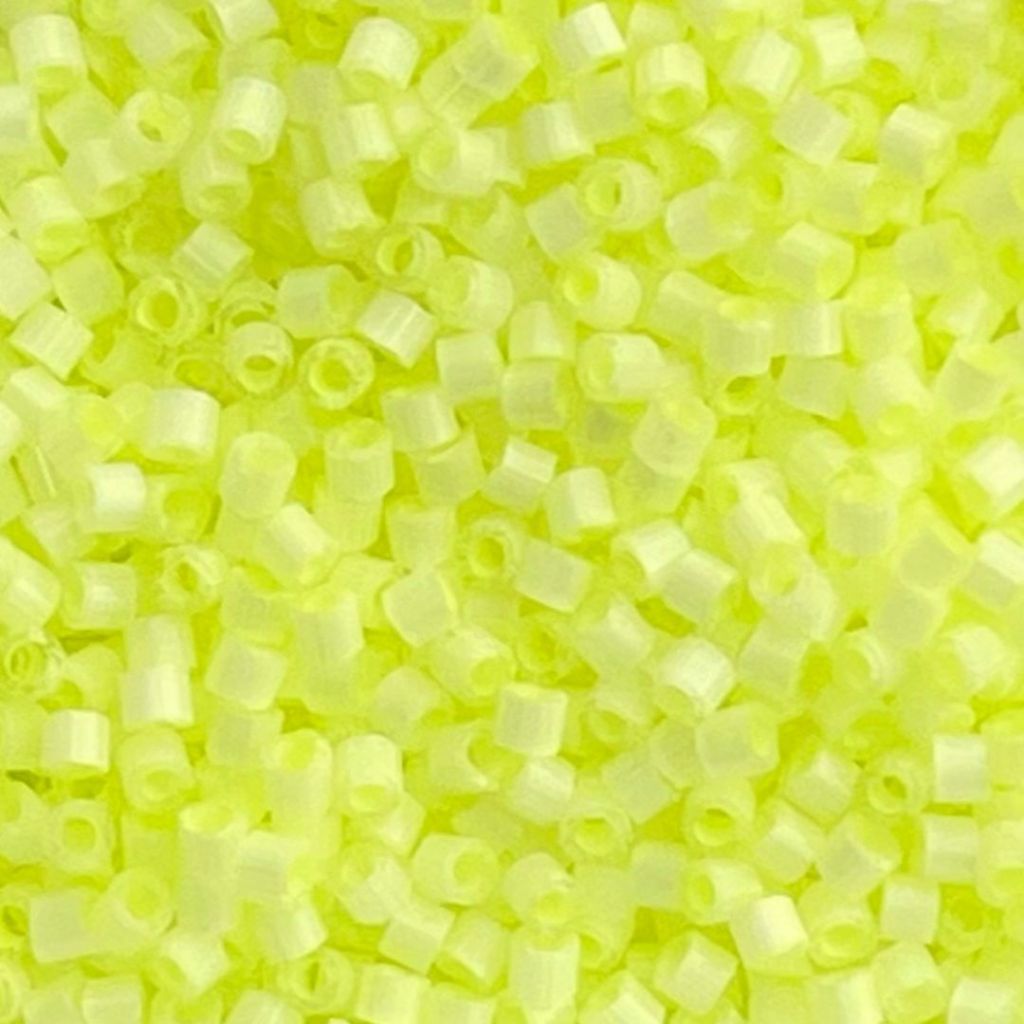 Delica Bd Silk Inside Dyed Limeade