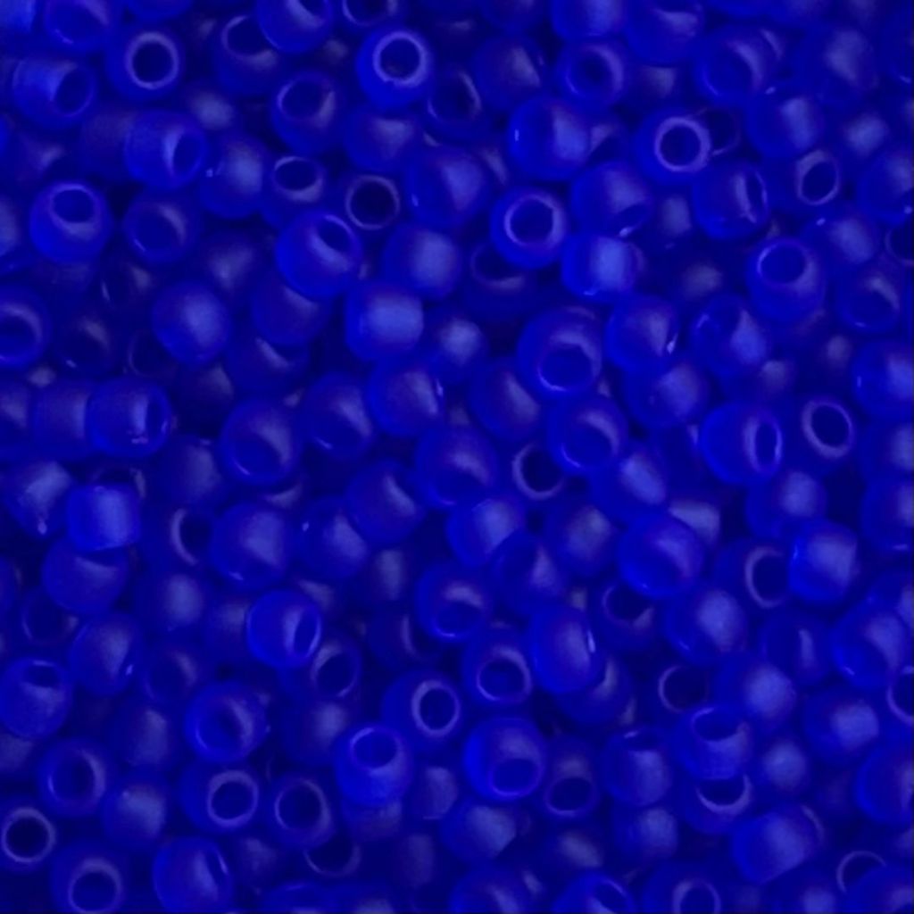 Round #11 Transparent-Frosted Dk Sapphire x 10 grs