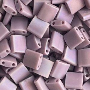Tila Bead 5mm Matte Opaque Mauve AB